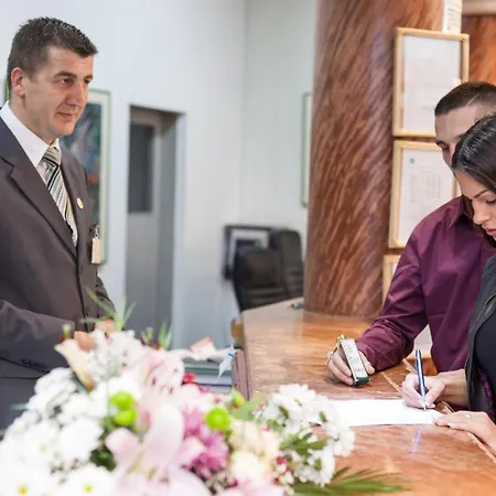Hotel Cigota *